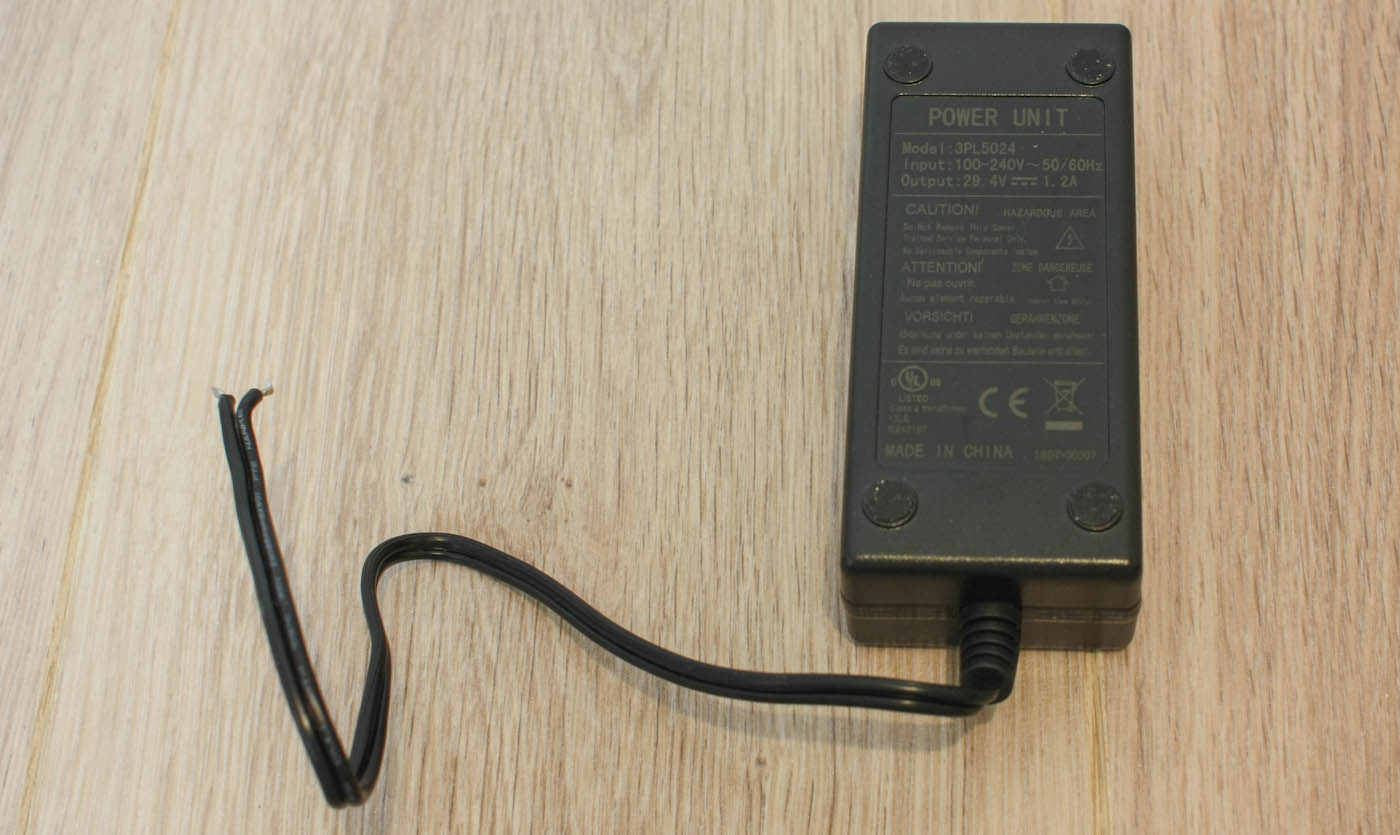 7S Li-ion battery charger 3PL5024
